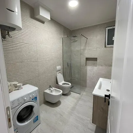 Rayan Lägenhet Vlorë